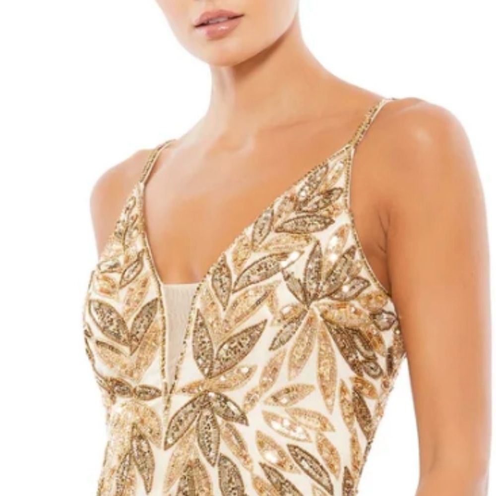 Mac Duggal Sequin Leaf Mermaid Gown Gold / Nude Size 14 EUC